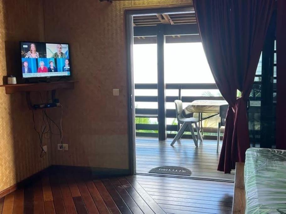 Tehuarupe Surf Studio 2 Haapiti Ngoại thất bức ảnh